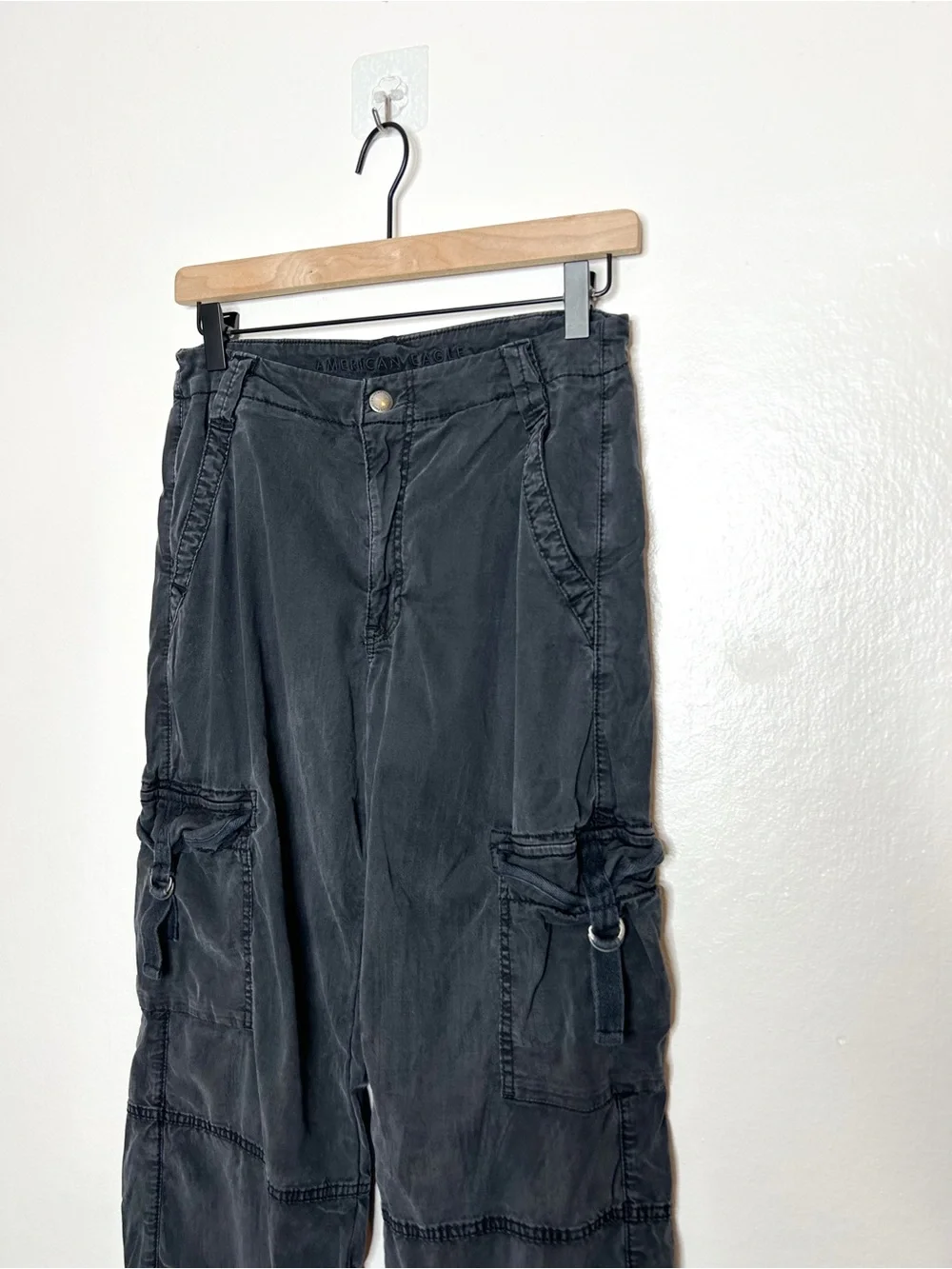 American Eagle Outfitters Womens Wide Leg Utility Cargo Pants Grey 2 - Picture 3 of 8